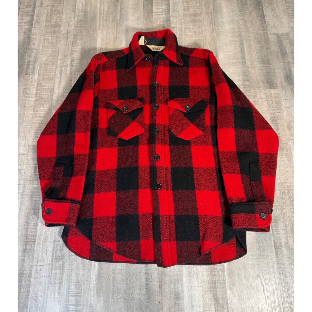Woolrich Mens Red Buffalo Plaid Wool Flannel Shacket Mackinaw Size M Vintage
